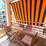 Reel Apartments- Walk To The And Centre