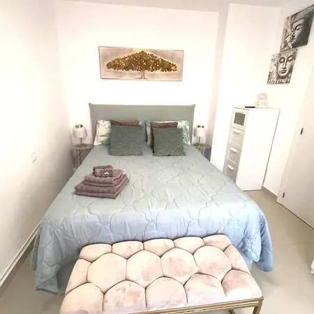 Reel Apartments- Walk To The And Centre Torrevieja