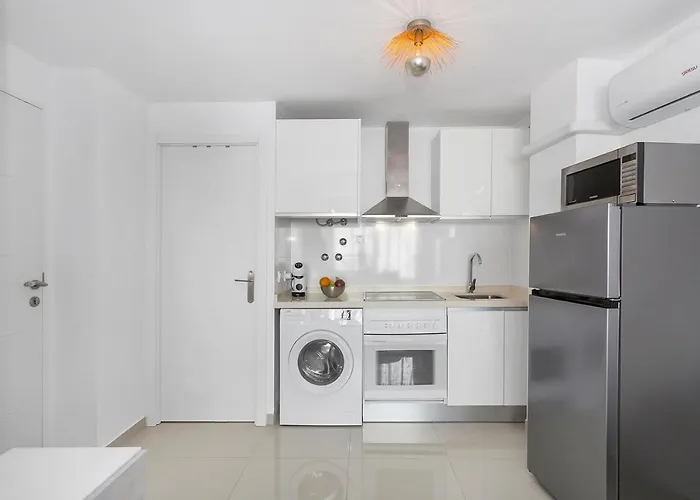 Reel Apartments- Walk To The And Centre Torrevieja