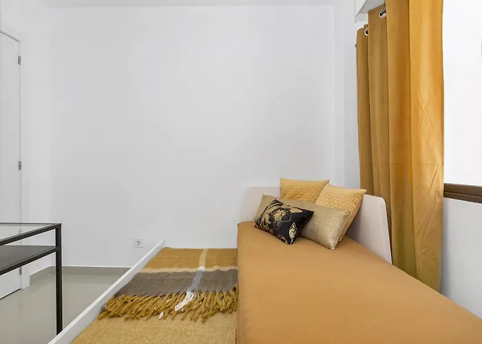 Reel Apartments- Walk To The And Centre *