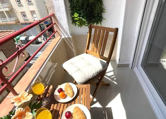 Apartment Reel Apartments- Walk To The And Centre Torrevieja