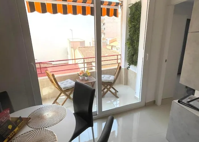 Reel Apartments- Walk To The And Centre *