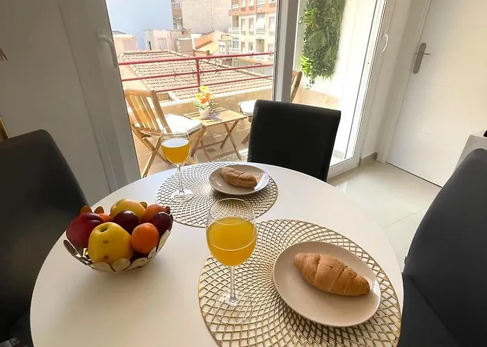 Apartment Reel Apartments- Walk To The And Centre Torrevieja